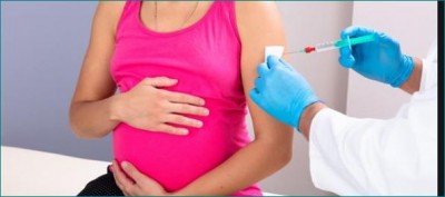 इंदौर: आज से 7 सरकारी अस्पतालों में गर्भवती महिलाओं को लग रही वैक्सीन