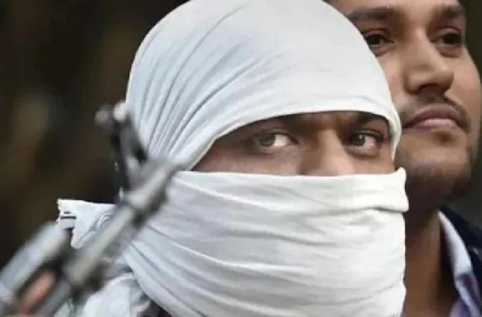 Batla House Encounter convict Ariz Khan reaches Delhi HC, challenges death sentence