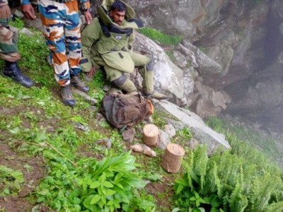 Jammu: Army demolishes base of terrorists, large amount of ammunition recovered