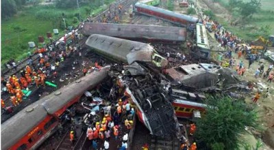 Odisha train accident: Three ministers rushed to the spot to monitor the treatment