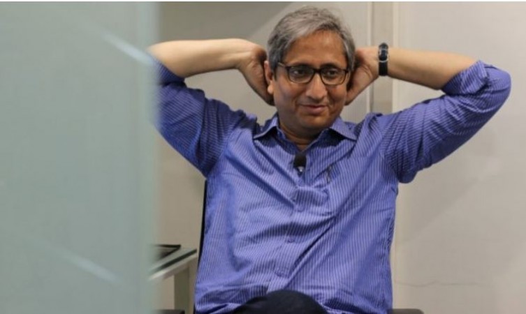 Twitter handle of Ravish Kumar remained verified even after not tweeting for 4 years, but unverified Vice president's account