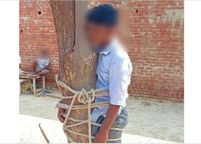 UP: Villagers beaten a one accused for stealing sacks of wheat, two accused absconding