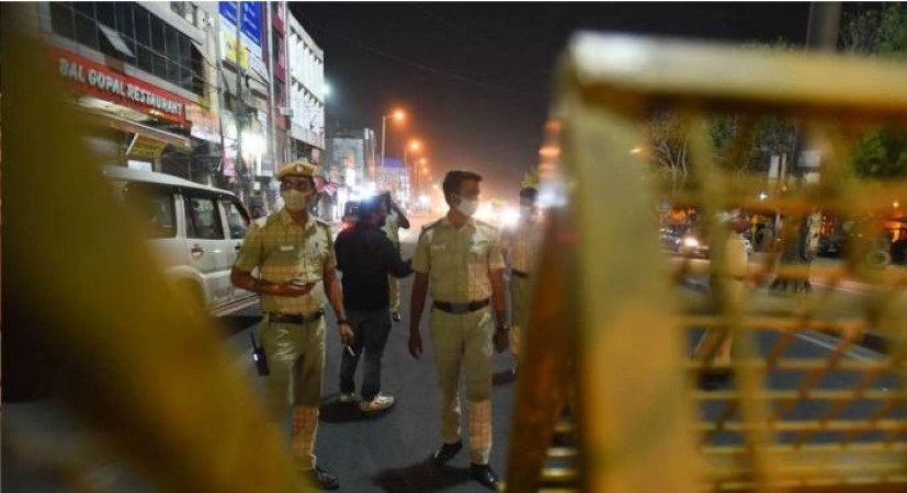 Delhi tragic incident, speeding tempo tramples 4 people to death