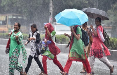 दिल्ली से महाराष्ट्र तक झमाझम बारिश के आसार, जानिए क्या है आपके राज्य का हाल