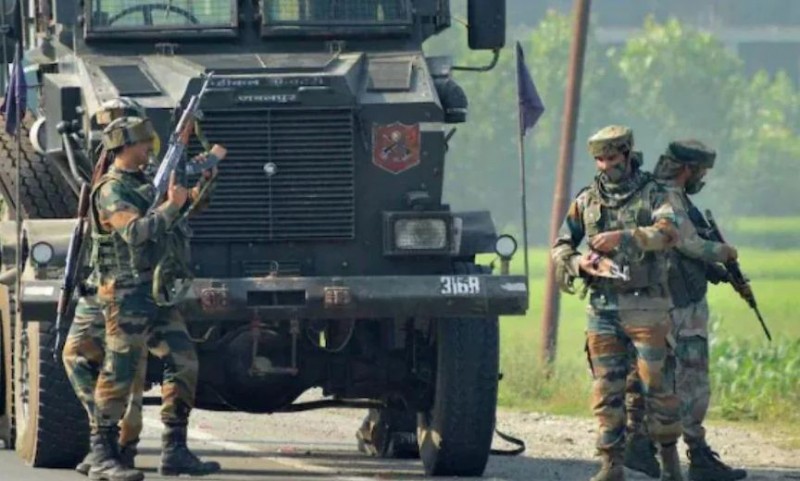 जम्मू कश्मीर में सुरक्षाबलों को बड़ी सफलता, कुलगाम मुठभेड़ में 2 आतंक ढेर