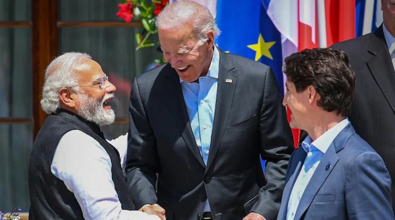राम दरबार से जुड़े बर्तनों से लेकर इत्र की शीशियों तक.., पीएम मोदी ने G7 के नेताओं को भेंट किए भारतीय उपहार