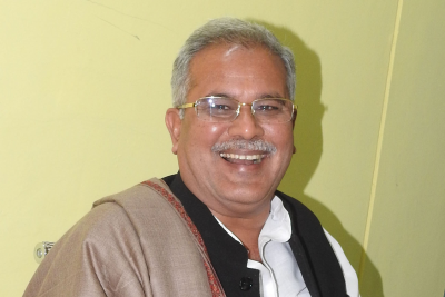 Chhattisgarh: Unstoppable Bhupesh Baghel government, cloud of crisis prevails in MP