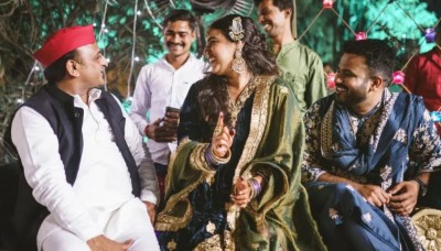 स्वरा-फ़हद की कव्वाली नाईट में शामिल हुए अखिलेश यादव, दी शादी की बधाई
