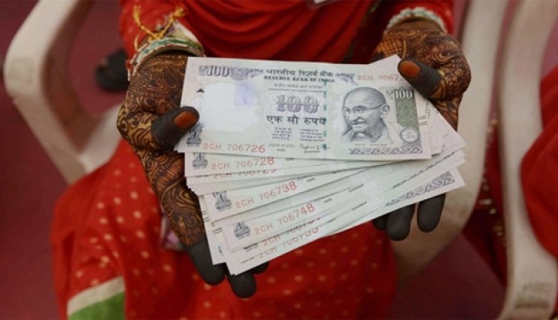 Good news for married people, govt to give 10000 every month