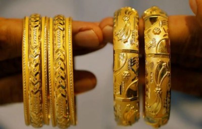 India Gold imports fall 30% to USD31.8 bn in AprIL-Feb 2023