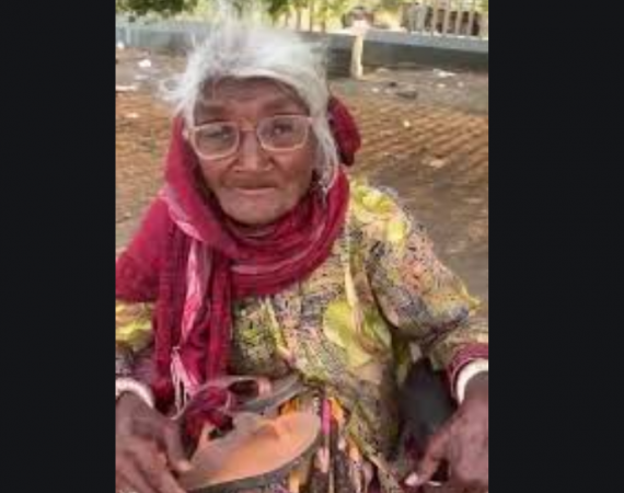 लॉकडाउन में 90 साल की माँ को साईकिल पर बैठाकर बेंगलुरु से राजस्थान ले आया बेटा