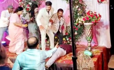 Man dies while dancing at wedding