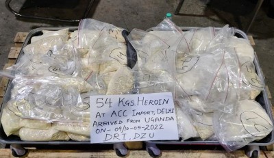 126 बैग में छिपाकर लाए थे 434 करोड़ की हेरोइन, दिल्ली एयरपोर्ट पर ऐसे धराए नशे के सौदागर