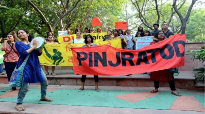 महिलावादी संगठन ‘पिंजरा तोड़’ की दो महिला कार्यकर्ता गिरफ्तार, दिल्ली दंगों में संलिप्तता का आरोप