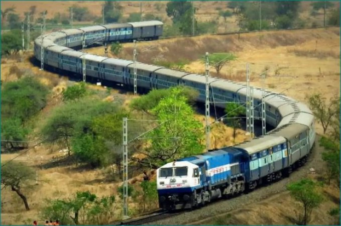 भारतीय रेलवे का बड़ा ऐलान- अगले 10 दिनों में चलेगी 2600 ट्रेनें