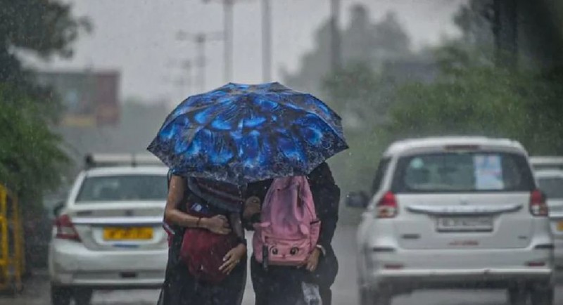 यूपी से राजस्थान तक आंधी-बारिश का अनुमान, दिल्ली में भी लोगों को गर्मी से मिलेगी रहत