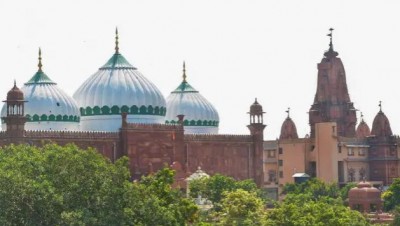 मथुरा: शाही ईदगाह के अंदर ही मौजूद है कृष्ण मंदिर का गर्भगृह, कोर्ट से शुद्धिकरण की मांग