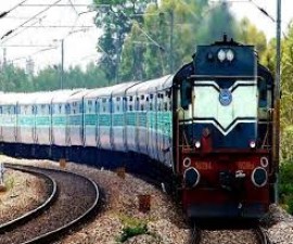 Railway passengers are suffering from hunger and thirst