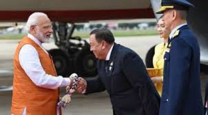 थाईलैंड में ' ‘सवास्डी मोदी’ का भव्य आगाज़, भारतीय समुदाय के बीच पहुंचे PM मोदी