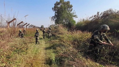 कुपवाड़ा में आतंकियों के विरुद्ध सेना का ऑपरेशन, तीन जवानों की गई जान
