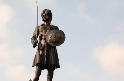 'वर्ल्ड बुक ऑफ रिकॉर्ड्स' में शामिल हुई बेंगलुरु शहर के संस्थापक की प्रतिमा