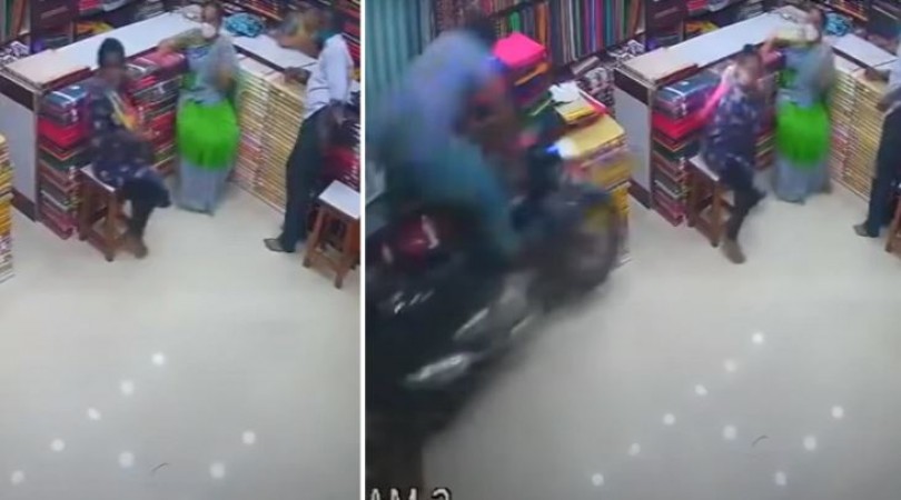 VIDEO: अचानक दुकान में घुस गई बाइक, अंदर बैठे थे ग्राहक और फिर...