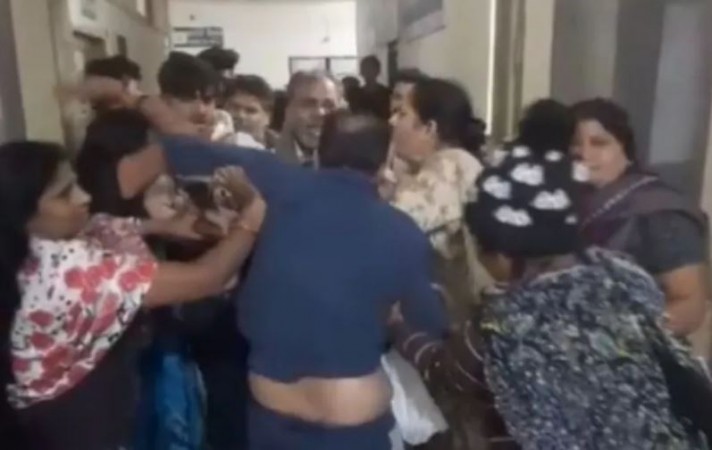 पंजाब: मरीज की मौत होने पर गुस्साए परिजनों ने डॉक्टरों को पीटा, 4 गिरफ्तार