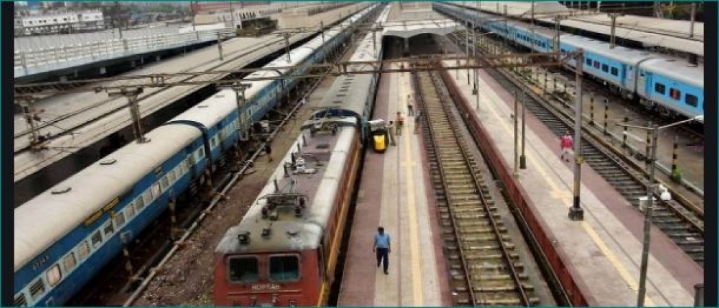 दिल्ली से UP आए यात्रियों का रेलवे स्टेशन पर ही होगा कोरोना टेस्ट, पॉजिटिव आने पर करेंगे यह काम