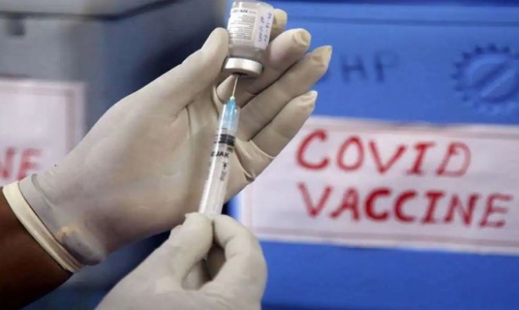 टीकाकरण अभियान को और बड़े पैमाने पर लागू करे : बोम्मई
