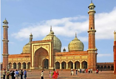 भारत में पनपने लगा 'तालिबान' ? जमा मस्जिद में अकेली लड़कियों की एंट्री पर लगा बैन