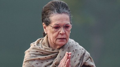Sonia Gandhi mourns former Assam CM Tarun Gogoi’s death