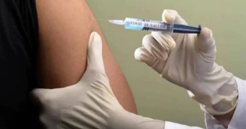 इंदौर में सील किए गए 15 शोरूम्स, स्टाफ ने नहीं लगवाई कोरोना वैक्सीन