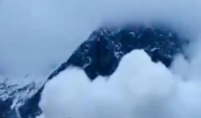 केदारनाथ के पास गिरा बर्फ का पहाड़, वीडियो देखकर काँप जाएंगे आप