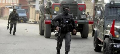अनंतनाग: सुरक्षा बलों ने ढेर किये 2 आतंकी, मुठभेड़ जारी