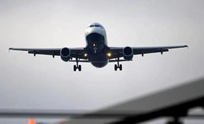 मॉस्को से आ रही फ्लाइट में बम की सूचना के बाद हड़कंप, दिल्ली एयरपोर्ट पर ही उतारे गए यात्री