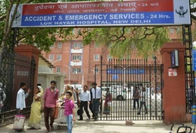 Fire breaks out at Delhi's LNJP hospital causing panic among patients