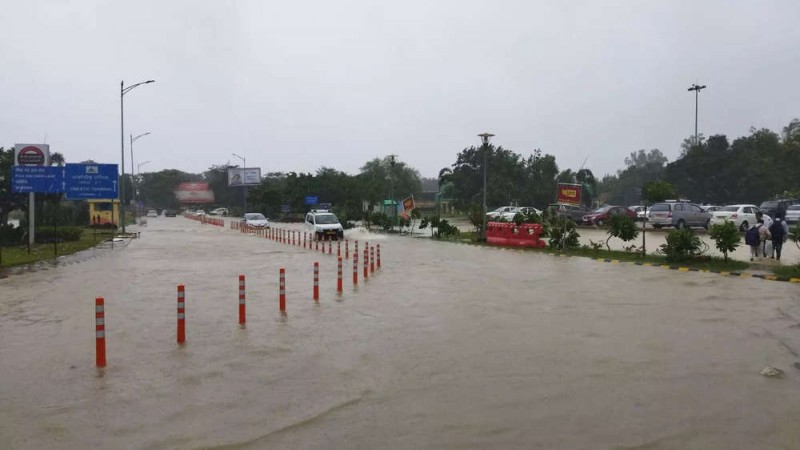नवंबर में बारिश ने तोड़ा पिछले 5 सालों का रिकॉर्ड, आंध्र में 44 तो तमिलनाडु में 16 लोगों की मौत