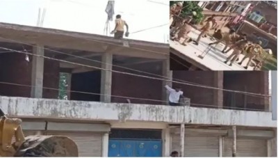 कानपुर: अवैध मकान तोड़ने गई पुलिस पर पथराव, 3 पुलिसकर्मी घायल, Video