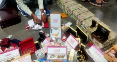 फ्लैट और कार से मिले 8 करोड़ से अधिक नकदी, ओड़िशा से 5 लोग गिरफ्तार