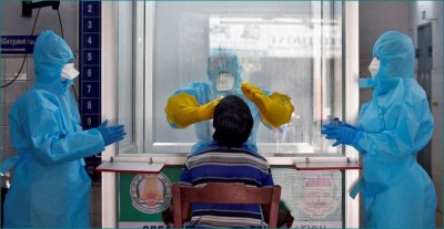 COVID19 INDIA: धीमी पड़ रही है कोरोना की रफ़्तार, 24 घंटे में मिले 43893 नये संक्रमित