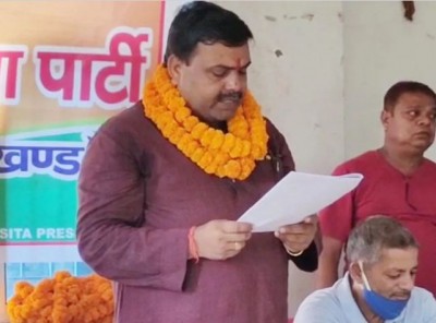 corona norms flouted in  BJP leader's meeting