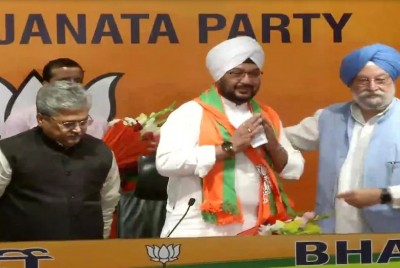 Former President Giani Jail Singh's grandson Inderjit joins BJP