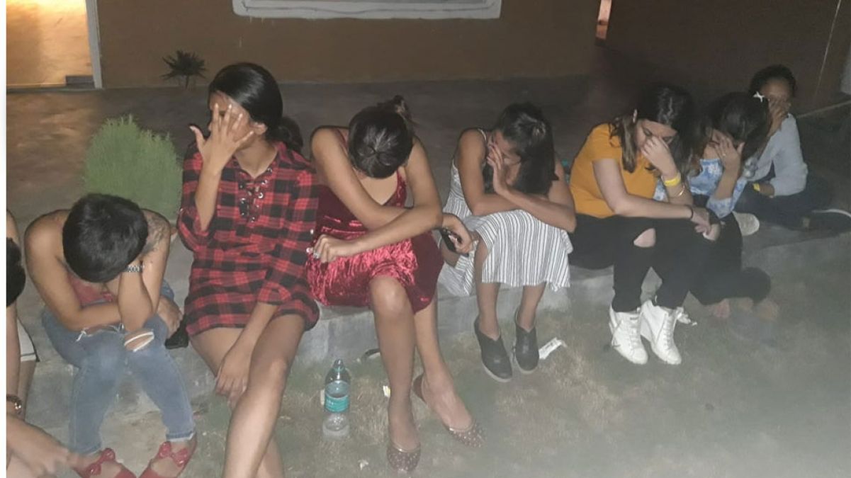Gurugram:  34 men and 9 young women caught in a police raid from Rave party