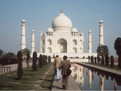 Taj Mahal and Agra Fort to open from September 21, hotels started preparation