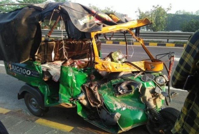 Tragic road accident in Uttar Pradesh, four killed,