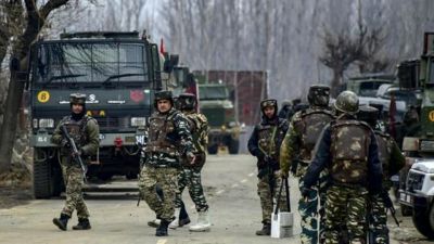 जम्मू कश्मीर में सुरक्षाबलों की बड़ी कामयाबी, बरामद किया 40 किलो विस्फोटक