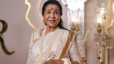 महान गायिका आशा भोसले का 92 वर्ष की आयु में निधन, शिवाजी पार्क श्मशानभूमि में होगा अंतिम संस्कार