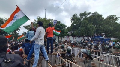 झारखंड में छात्रों का आंदोलन 17वें दिन भी जारी, विधानसभा घेराव के लिए मार्च शुरू