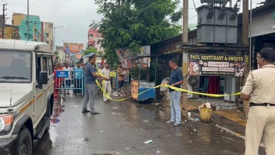 पश्चिम बंगाल के तारापीठ में एक होटल में भीषण आग, 7 लोगों की मौत और कई अन्य घायल
