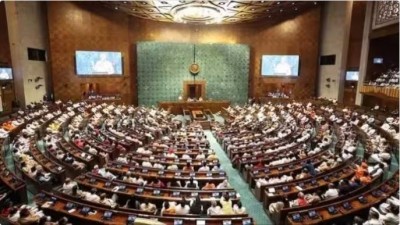 चुनाव आयुक्तों की नियुक्ति से जुड़ा विवादित विधेयक संसद के दोनों सदनों में हुआ पारित